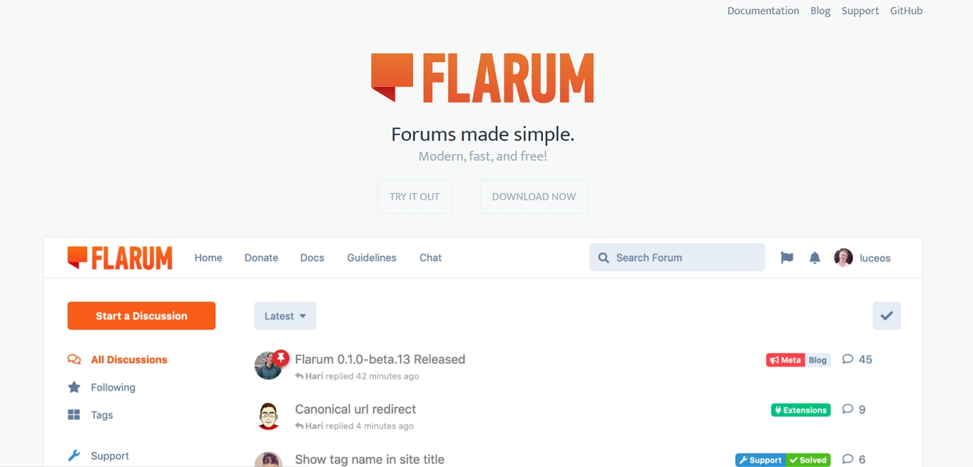 Le site Flarum. C'est un logiciel de forum plus récent et gratuit.