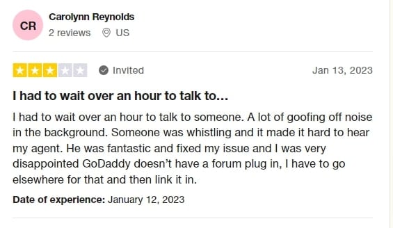 Trustpilot reviewer Carolynn Reynolds is none too happy with GoDaddy’s customer service.